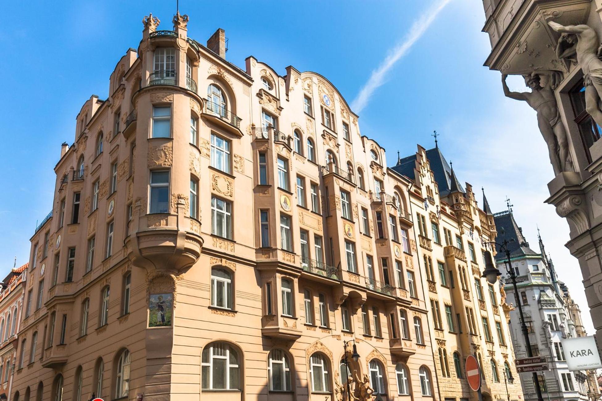 Wishlist Residences - Old Town Square Praga